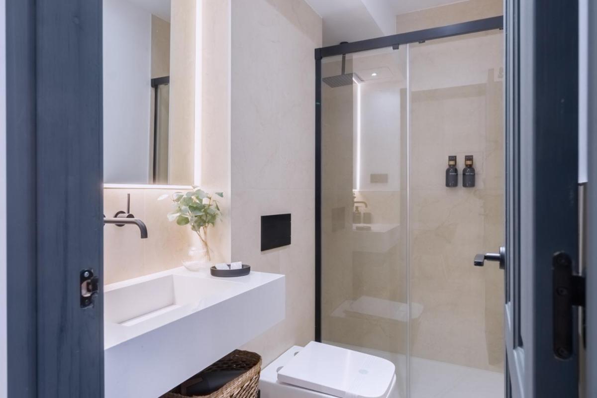 Luxurious Overlooking Casa Pilatos
