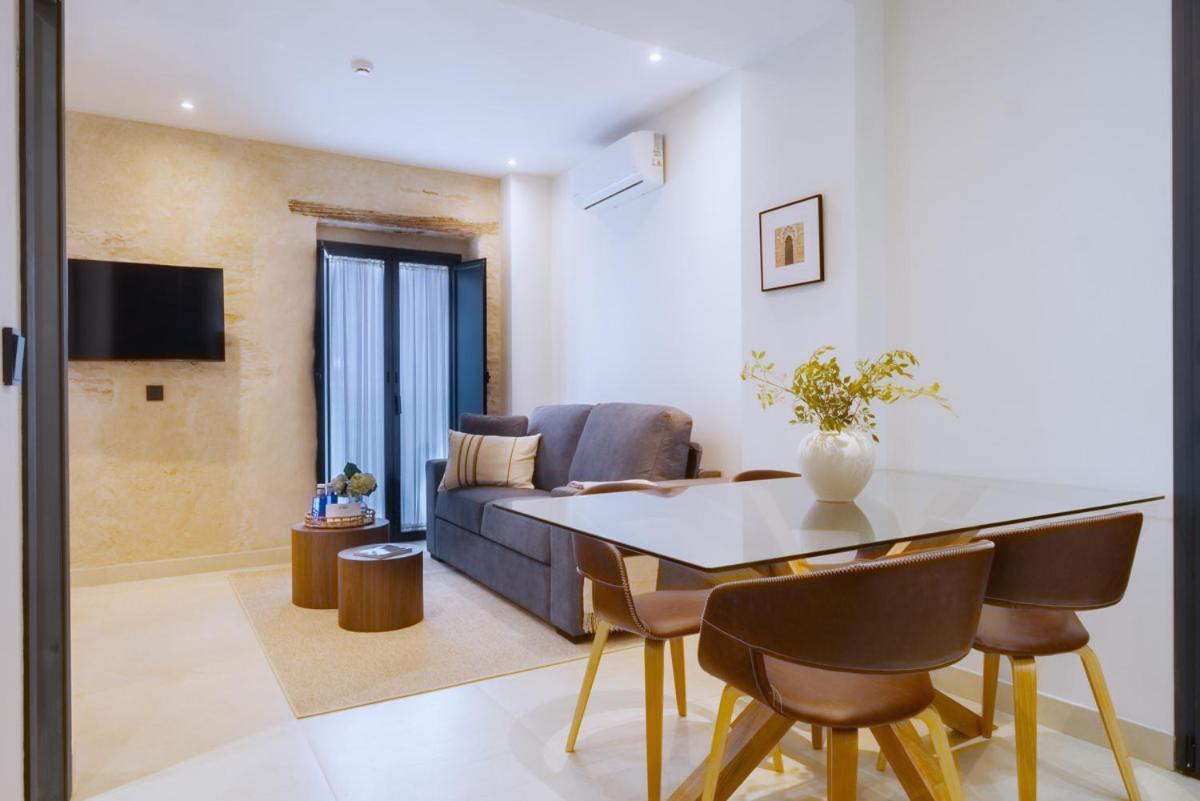 Luxurious Overlooking Casa Pilatos Appartement *